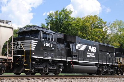 7007