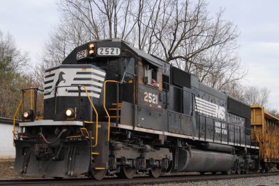 2521