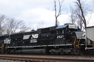 2527