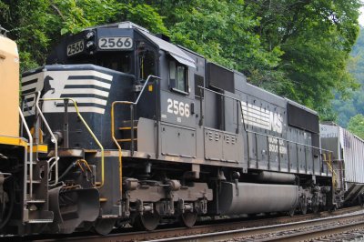 2566