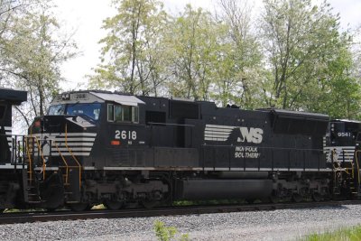 2618