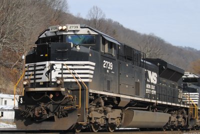 2739