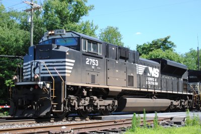 2753
