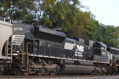 2775