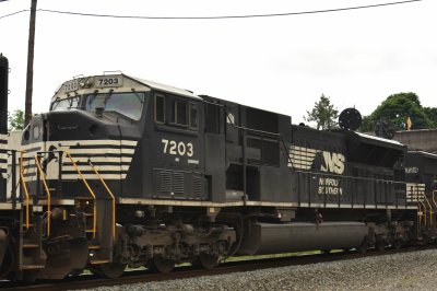 7203