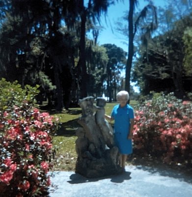 Nana at Cupid-on-pig statue, Ft. Myers?