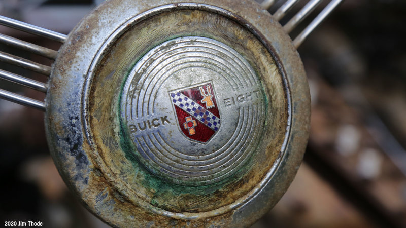 1937 Buick Eight Steering wheel