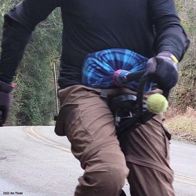 Front Support on a Unicyle Saddle