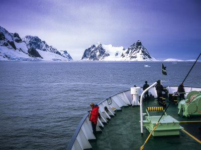 Antarctic Peninsula Fujichrome 2017-2.jpg