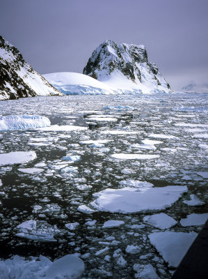 Antarctic Peninsula Fujichrome 2017-10-2.jpg