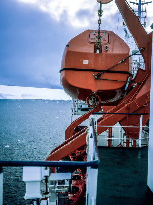 Antarctic Peninsula Fujichrome 2017-24-2.jpg