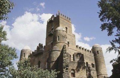 EmperorFasildas castle Gondar.jpg