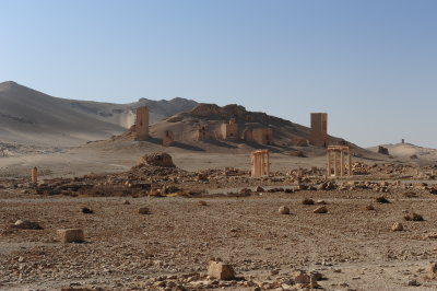 A long shot of the famous tombs.JPG