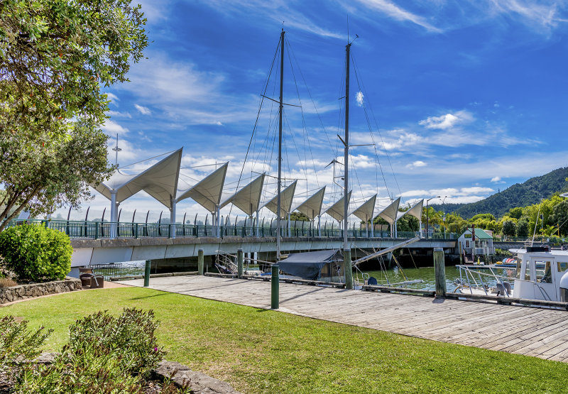 Pedestrian bridge at the boat harbour, Whangarei