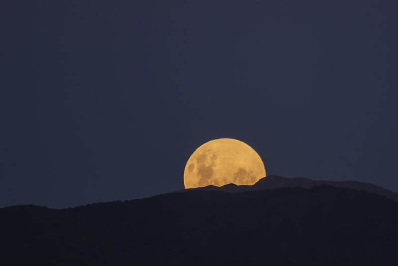 26 May 2021 - Preparing for the blood moon