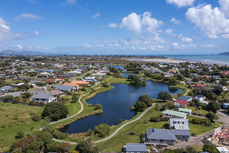 Waimanu Lagoon at Waikanae Beach