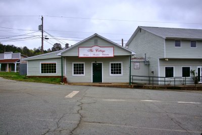 DanielBooneVillage_2177.jpg