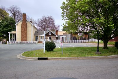 DanielBooneVillage_2208.jpg