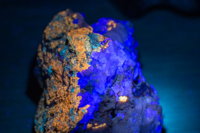 Fluorescent Mineral Photos