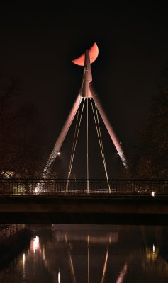 Coucher de Lune sur le Pont de la Fonderie