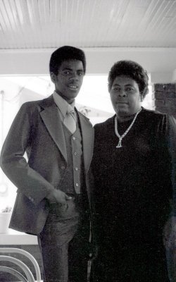 Mother & Ronnie_img719 