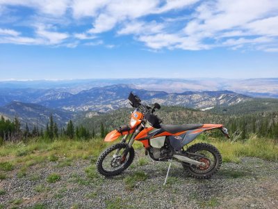 Tronson Ridge towards Wenatchee