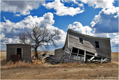 Old house and Bunkhouse