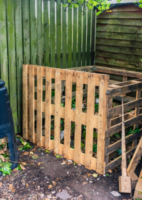 New and larger compost container
