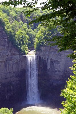 Taughannock Falls from overlook 