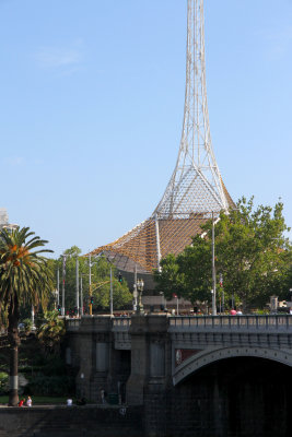 Melbourne Arts Center & St Kilda Bridge