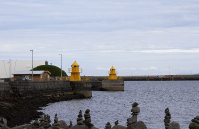 2 lighthouses (Ingolfsgardur & Nordurguroi), art installation w fish shack & cairns from near Harpa Concert Hall