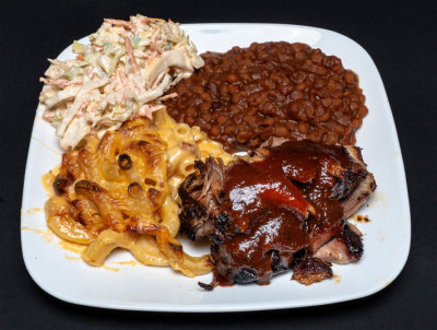 Pulled pork, Baked mac & chez, Hot & smokey baked beans, Coleslaw