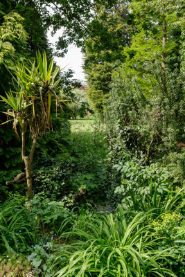 Thwaite Hall Gardens