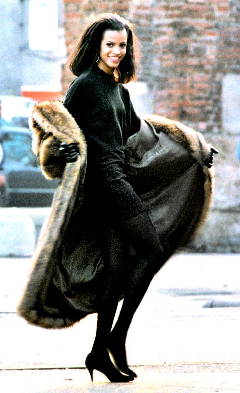 90's Street : Sherry A in Fur - Elite Milano / Topline Agency Amsterdam