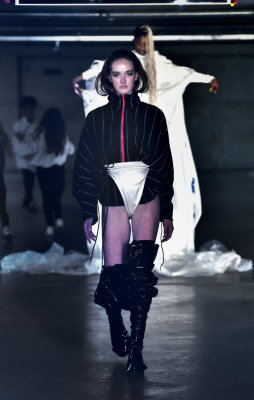 20190406 OSCAM Closet Sale Catwalk 055.jpg