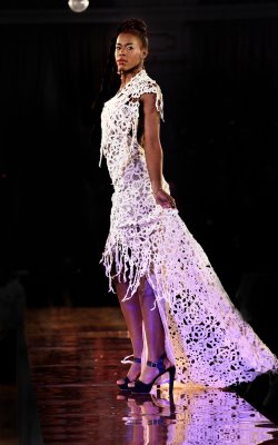 2010's Catwalk4U  1011 20151018.jpg