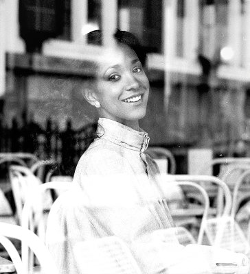 1981 Girl on a Cafe Terrace 06.jpg