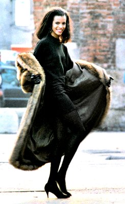 90's Street : Sherry A in Fur - Elite Milano / Topline Agency Amsterdam 