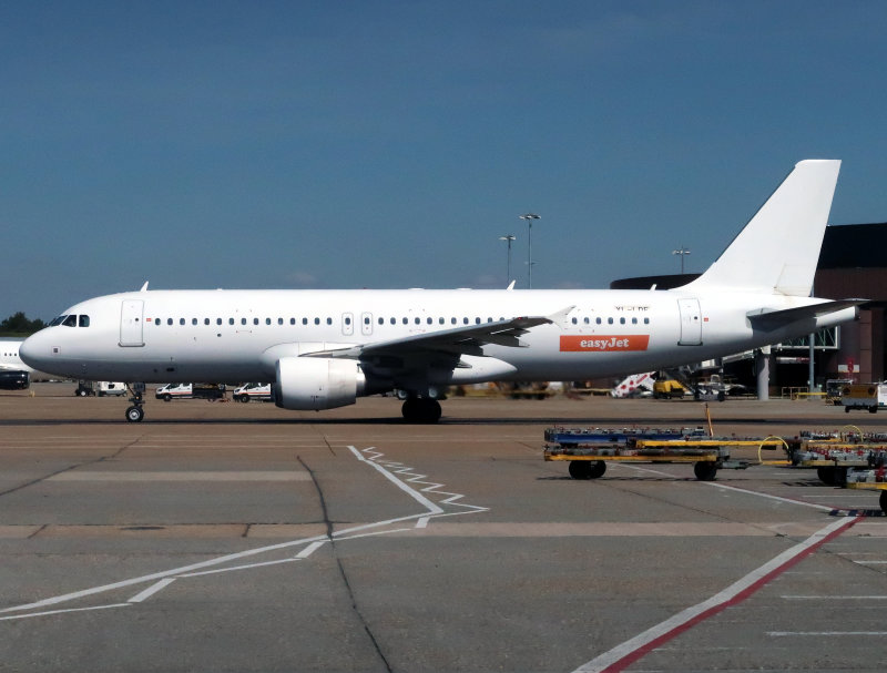 A320 YL-LDF 