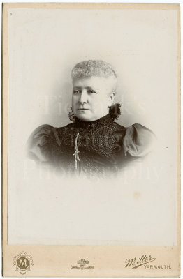 Victorian Cabinet Card Photo