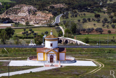 A Capela do Calvrio e a Ponte de Monforte