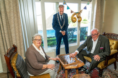 Echtpaar van de Pol - den Hartog 65 jaar getrouwd