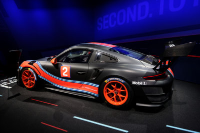 2018 Porsche 911 GT2 RS Clubsport, Type 991.2, preview of Porsche exhibit & new 911 for Porsche Club, 2018 L.A. Auto Show (1237)
