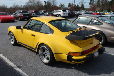 Porsche 911 Turbo (930), spectator parking lot, Porsche Swap Meet in Hershey, PA (0649)