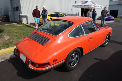 1968 Porsche 911L, Tangerine (2729)