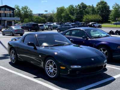 Mazda RX-7, 3rd generation, one of 68,589 produced between 1992 and 2002 (1211)