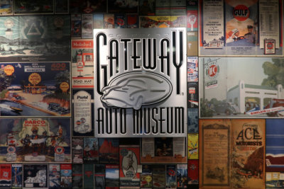 Gateway Auto Museum lobby (5765)
