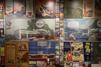 Gateway Auto Museum lobby (5766)