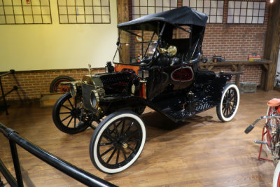 1914 Ford Model T Runabout (5781)