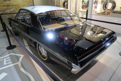 1962 Studebaker Sceptre concept. The Sceptre was intended to replace the Hawk in the 1966-67 model year. (5211)